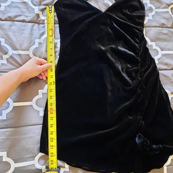 Viva Velvet Mini Black Dress 🍋 FOR LOVE & LEMONS - Picture 9 of 14